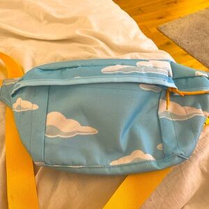 LEVI’S x SIMPSON fanny pack